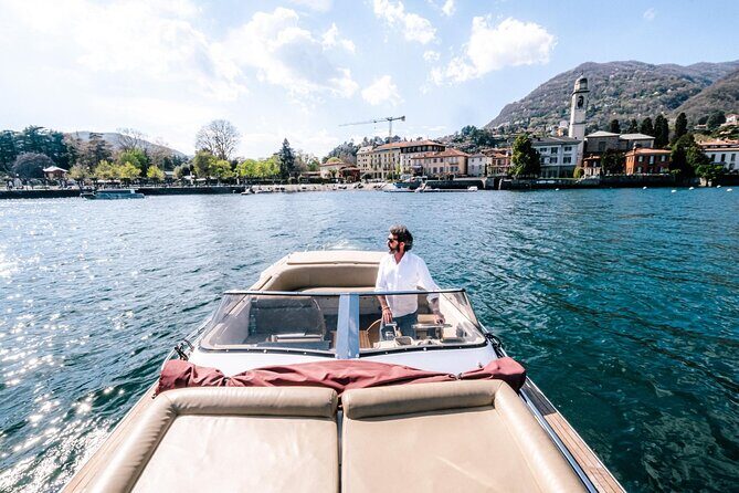 1 Hour Private and Guided Cruise on Lake Como by motorboat - Moltrasio: Villa Pizzo and Versace’s Le Fontanelle