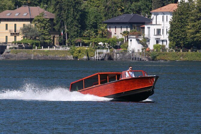 1 Hour Private Wooden Boat Tour on Lake Como 10 pax - Key Points You’ll Care About
