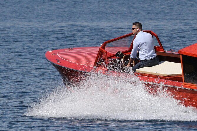 1 Hour Private Wooden Boat Tour on Lake Como 10 pax - Meeting at Lungo Lario Trieste: Getting Onto the Water Quickly