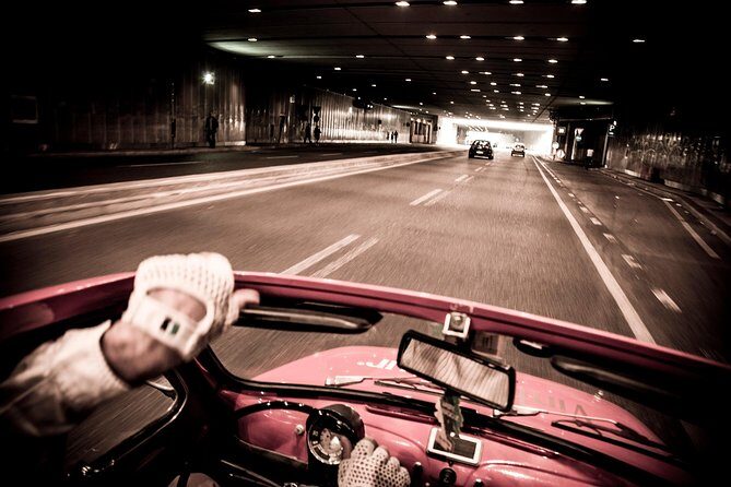 2 hour Vintage Fiat 500 Central City Tour in Milan - Cruising Milan in a Classic Fiat 500