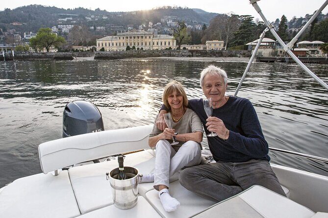 2 Hours and 30 Minutes Private Tour Lake Como - Villa Fontanella and Le Rose: Versace and Churchill nearby