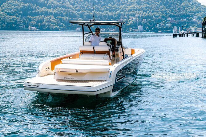2H Private Cruise on Lake Como Tender yacht Invictus 9 pax - Cernobbio and the villa-watching stretch: Erba, Versace, and star names