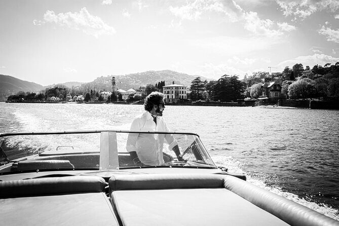 3 Hours Private and Guided Cruise on Lake Como by Motorboat - Meeting in Como and settling into a private ride