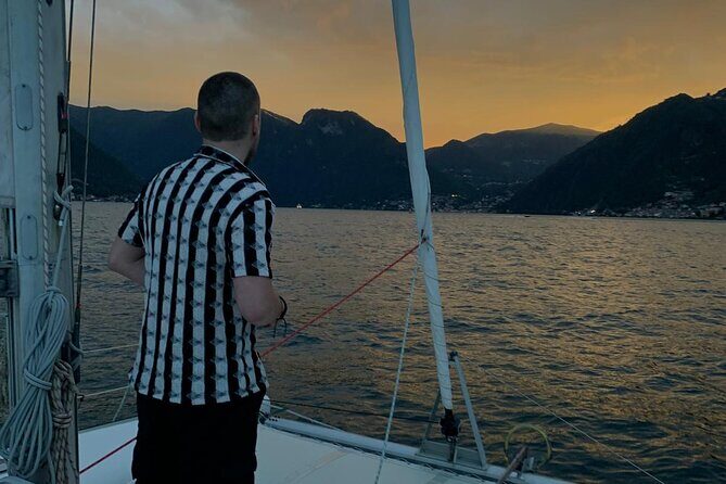 4h Catamaran Tour on Lake Como - Como Boat Rent & Cruise - Wine, aperitivo, snacks, and the food expectations that matter