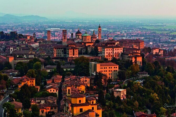 Bergamo, private tour from Milan - Language Options: English and More