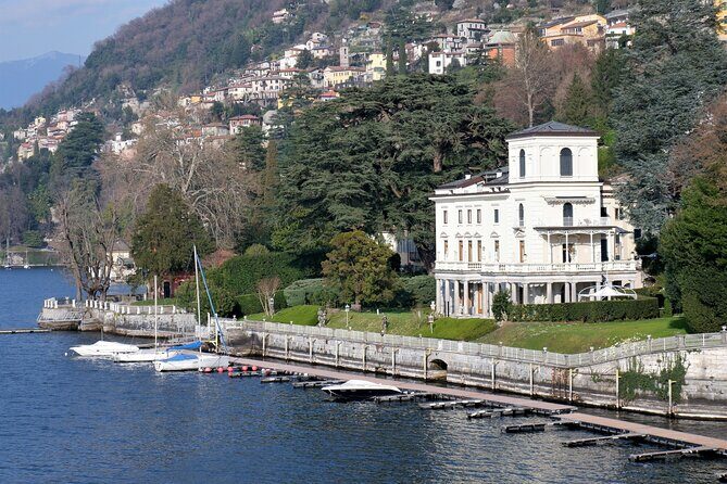 Classic boat tour on Lake Como - Timing your hour: sunrise glow versus sunset drama