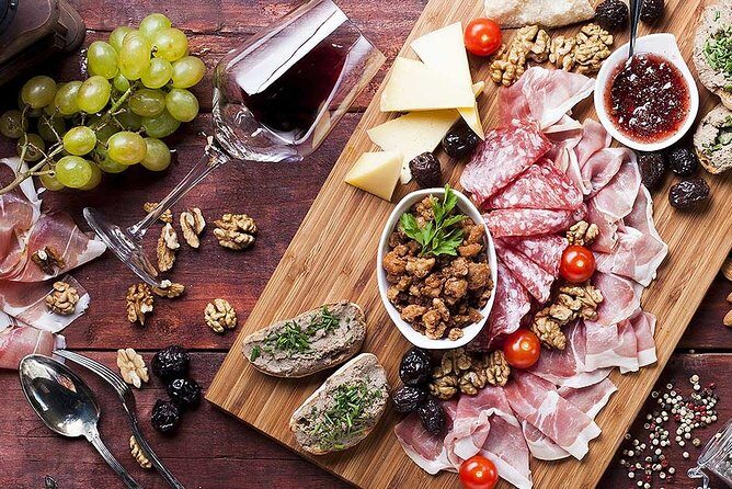Delicious! Milan's Favorite Food Tour - Garibaldi and why it matters: the history stop that actually connects