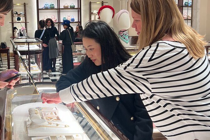 Exclusive Private Fashion Tour in Milan - Stop 2: Galleria Vittorio Emanuele II and Brand Backstories