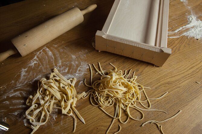 Fresh Homemade Pasta and Tiramisu Cooking Class in Milan - Practical details: meeting on Via Malaga and what to expect