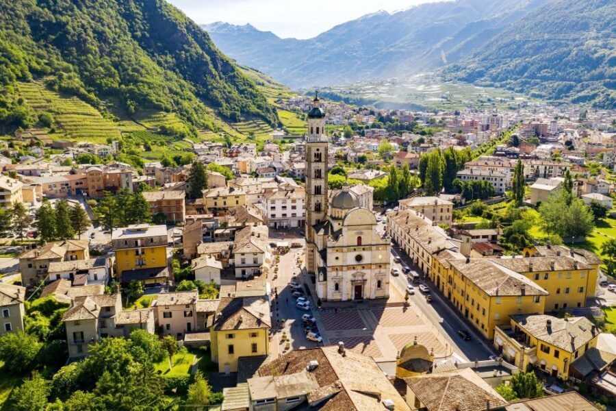 From Milan: St Moritz & Alps Day Trip with Bernina Red Train - On the Bernina Red Train to Tirano: window strategy and what to watch for