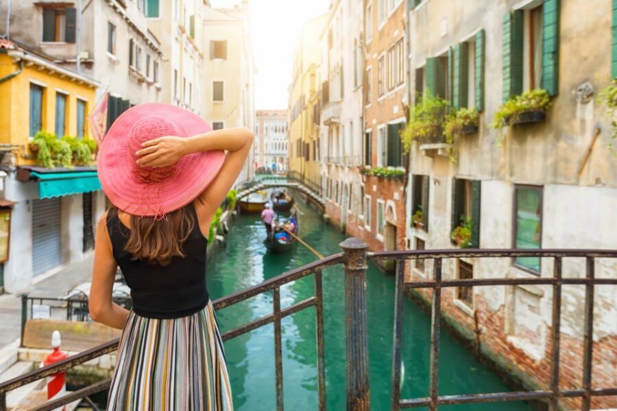 From Milan: Venice and Verona Full-Day Tour by Train - The Verona-to-Venice transfer: lagoon time arrives fast