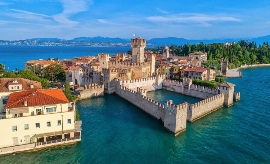 From Milan: Verona, Sirmione and Lake Garda with Boat Cruise - Verona in about 3 hours: the “best hits” version