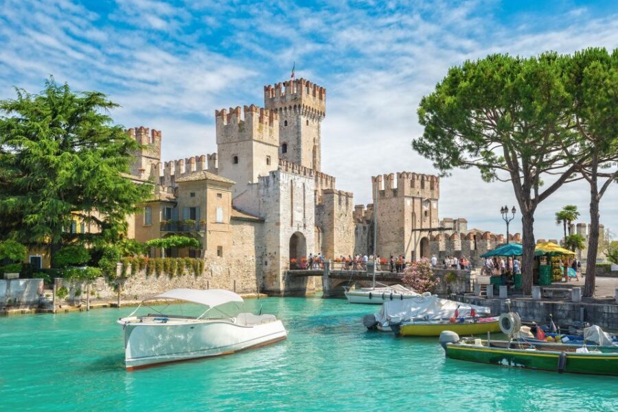 From Milan: Verona, Sirmione and Lake Garda with Boat Cruise - The drive to Sirmione: why the timing matters