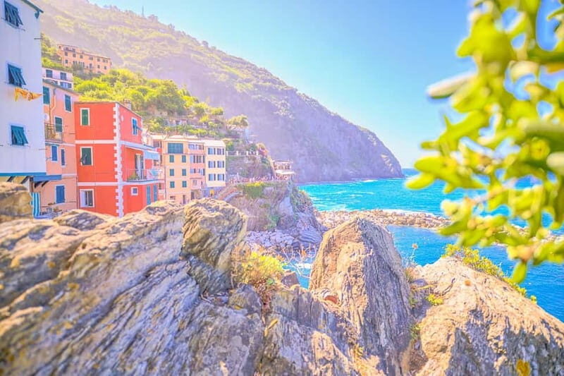 From Milan:Cinque Terre National Park with Limoncino Tasting - Getting oriented: the meeting point and how the day runs