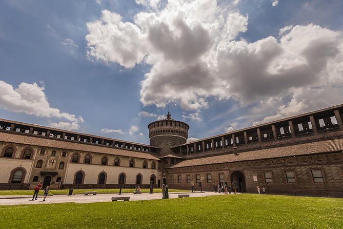 Full-day Skip-The-Line Milan, The Last Supper and Duomo Cathedral - Castello Sforzesco: Renaissance court energy and Leonardo’s guest role