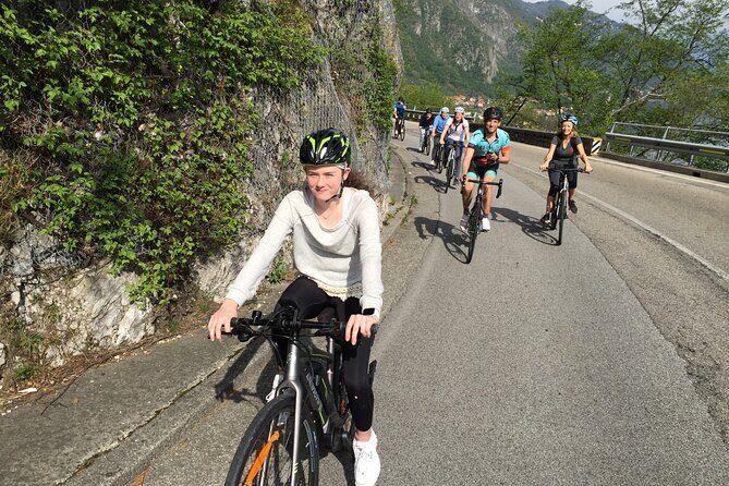 Group Bike Tour: Onno & Ghisallino (E-bikes and Road bikes) - Traditional Italian lunch: how it wraps up the day