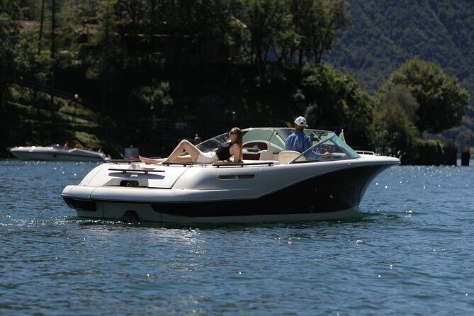 Lake Como: 2-Hour Luxury Speedboat Private Tour - North Shore Finale: Golfo di Venere and the Tremezzina-Style Lifestyle