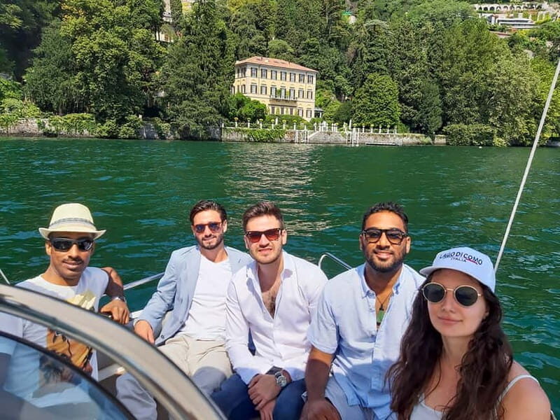 Lake Como: 2h Shared Boat Tour with Wine Tasting - Como to Cernobbio: the villa stretch you don’t get by land