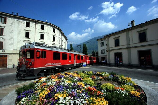 Lake Como cruise, St.Moritz and Bernina Red Train - Watch-outs: delays, comfort complaints, and rail surprises