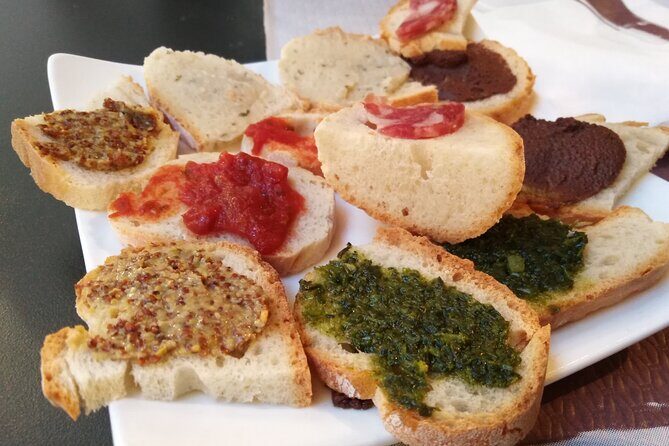 Lake Como Food Tour - Eat like a real Local - Start at Piazza del Duomo and the Cattedrale Di Como Orientation Stop