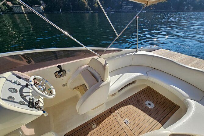 Lake Como Shared Boat Tour and Aperitif with Prosecco - Villa Geno: neoclassical elegance and that famous 30-meter fountain