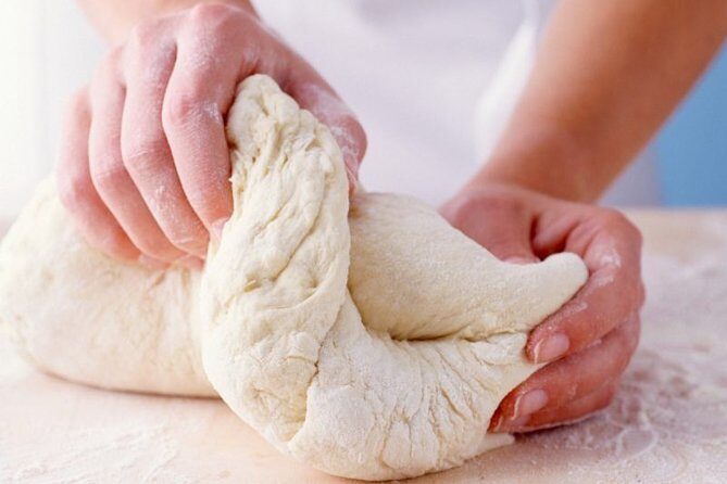 Mamma Mia! Make Your Own Italian Pizza in Milan - The Bake-and-Eat Part: Wine, Soft Drinks, and Your End Result