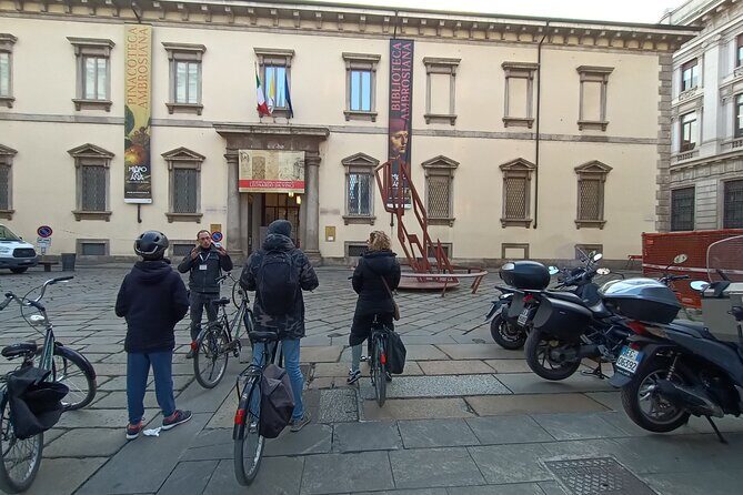 Milan: Bicycle Tour Live Tourist Guide 3 hours and half - Arco della Pace and Parco Sempione: neoclassical Milan in two scenes