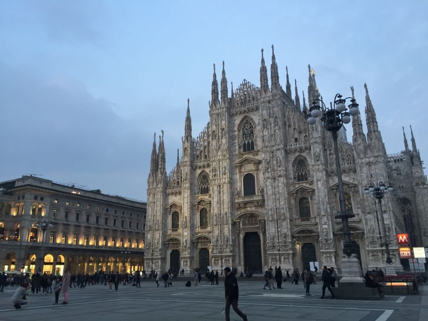 Milan by Night 2-Hour Walking Tour - Meeting at Piazza Castello: Don’t Be Late, Don’t Guess