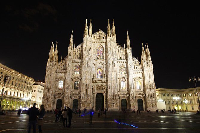 Milan by night walking experience - A Simple Take: Why This 6:30 PM Walk Works