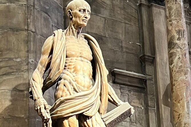 Milan: Cathedral and Terraces Guided Tour with Tickets - Timing and logistics: the rules that can make or break your day