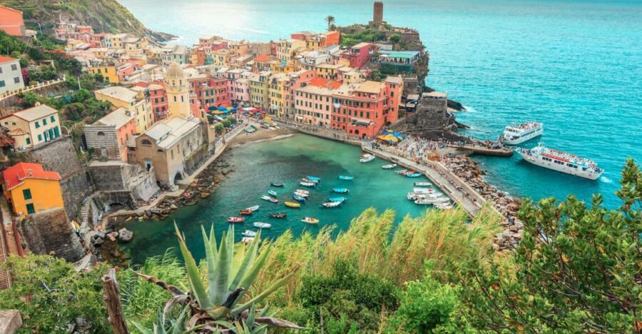 Milan: Cinque Terre Full-Day Guided Trip With Cruise - Milan to La Spezia by coach: plan for a long ride and small breaks