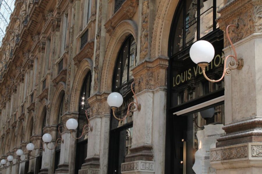 Milan: City Highlights Walking Tour - Should You Book This Milan Cathedral to La Scala Walking Tour?