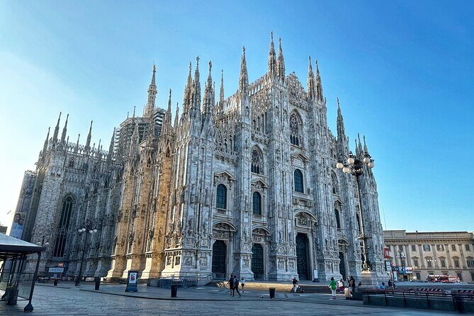 Milan Coffee & History Crawl with a Licensed Tour Guide - Royal Palace Milano Outside Views, Plus an Included Coffee Break