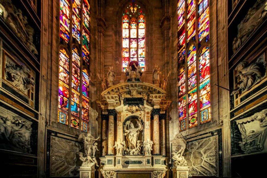 Milan Duomo Cathedral and Rooftop Terrace Guided Tour - Practical logistics that can make or break the visit