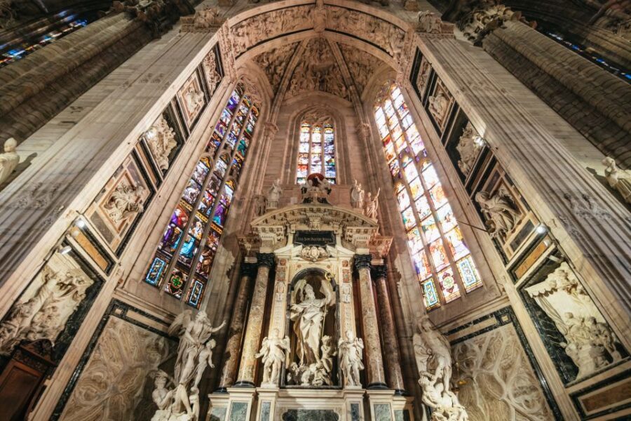 Milan: Duomo Rooftop and Cathedral Guided Tour with Tickets - Dress code and what can derail your visit