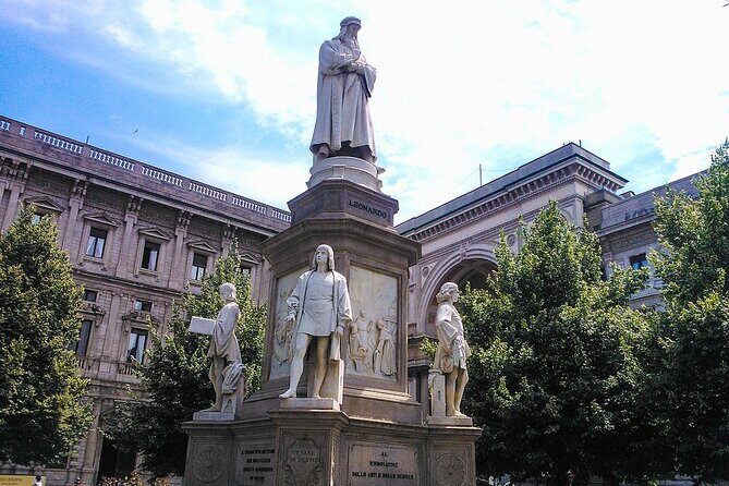 Milan Duomo, Sforza Castle and Pieta Guided Tour with Tickets - Sforza Castle Courtyards: The Fortress Part of the Story