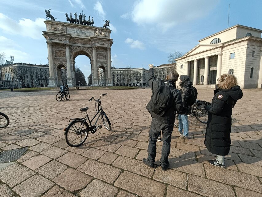 Milan: ELECTRIC-Bicycle Tour Live Tour Guide 3 hours & half - Key things I’d watch for before you go