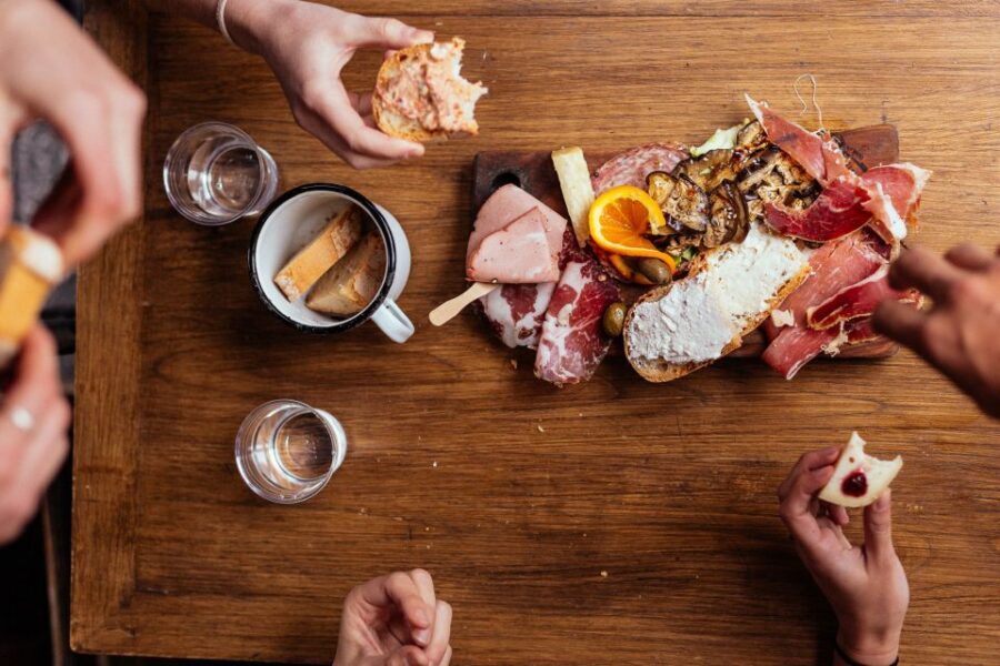 Milan: Favorite Foods Private Tasting Tour - Practical tips that make the tour easier