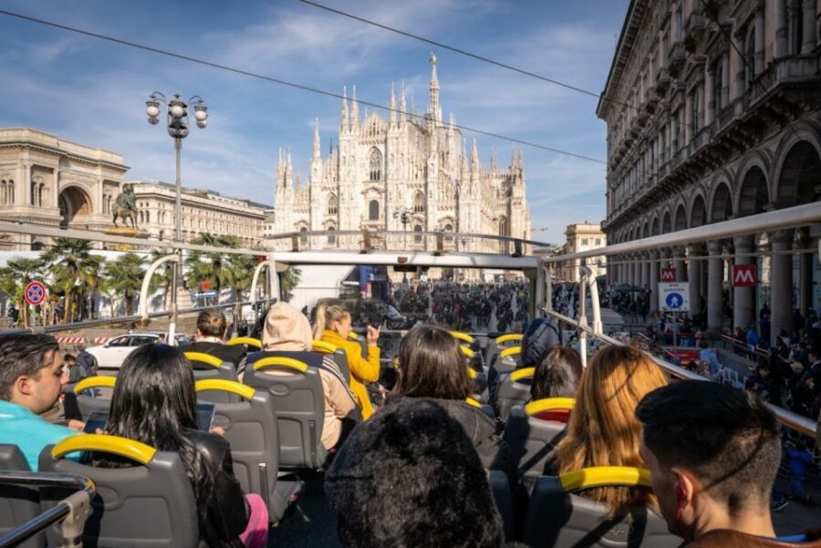 Milan: Gray Line Milan Open Tour Hop-On Hop-Off Bus Tour - Fashion, Design & Leisure line: from Duomo to modern Milan