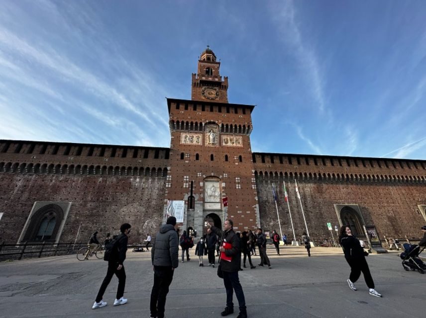 Milan: Guided Duomo, Last Supper and City Centre Tour - Walking realities: what to expect with timing and weather
