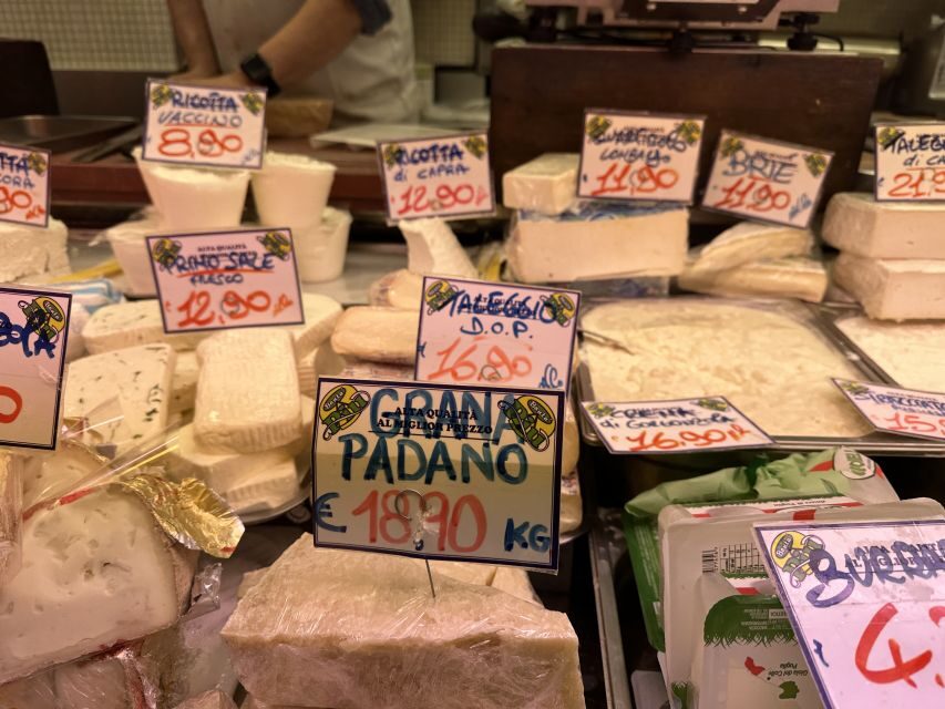 Milan: Guided Street Food Walking Tour with Food Tasting - Duomo and Piazza del Duomo: the sights that make the food feel real