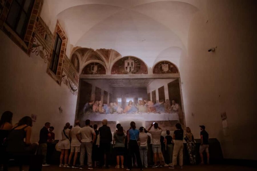 Milan: Guided Tour of Leonardo da Vinci's 'The Last Supper' - Small realities: noise outside and tight starts