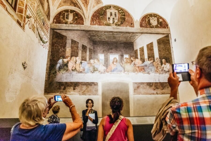 Milan: Guided Walking Tour & Last Supper Visit with Ticket - Duomo’s façade: why your guide ends there