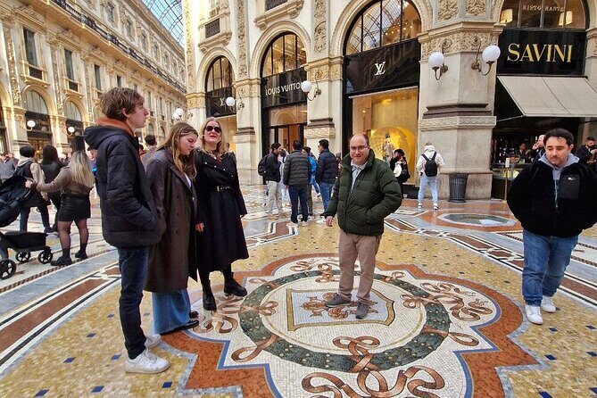 Milan Highlights And Hidden Gems Private Walking Tour - Starting at Piazza dei Mercanti: a smooth launch