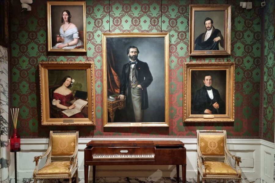 Milan: La Scala Theater and Museum Tour with Entry Tickets - Practical Logistics: What to Expect Before You Show Up
