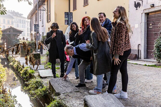 Milan: Navigli Food & Drinks Tour with Eating Europe - Navigli in 3.5 hours: a fun way to get your bearings
