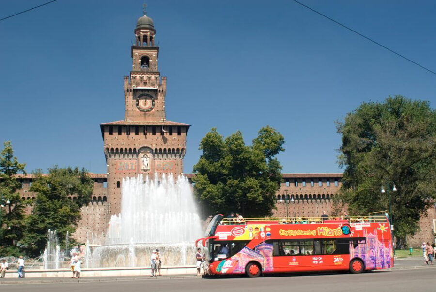 Milan: Night Tour by Bus - Time on the clock: what 75 minutes really means for your plan