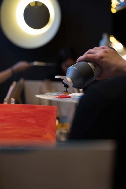 Milan: Paint 'n Sip Class - Who This Class Fits Best (And Who Might Want Something Else)