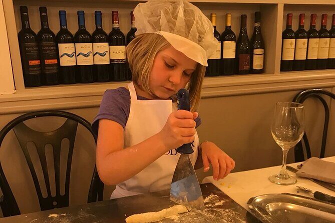 Milan: Pasta and Tiramisu Small Group Cooking Class with Wine - Central Milan restaurant experience, not a distant workshop