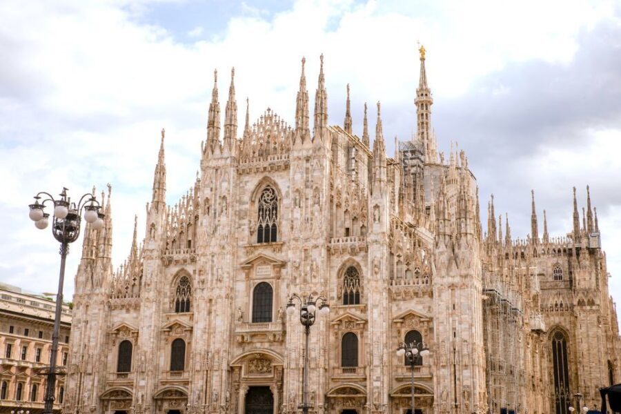 Milan: Priority Access Duomo and Rooftop Tour - Why This Duomo Priority Access Tour Works So Well